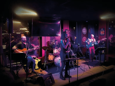 Illustration de l'événement : Domaine de Sédières : Apéro-Concert : Deal'm Band