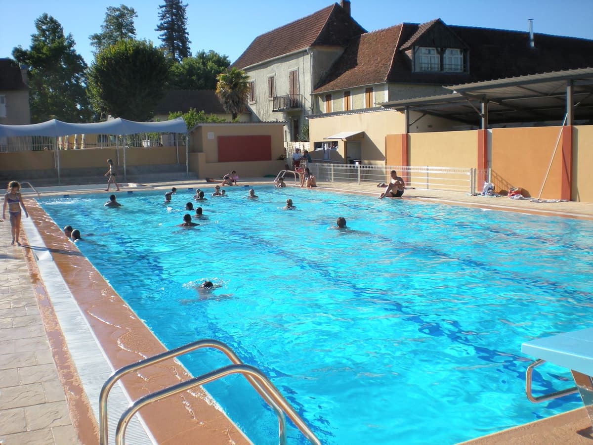 Illustration de l'événement : Piscines en fête, structure gonflable géante