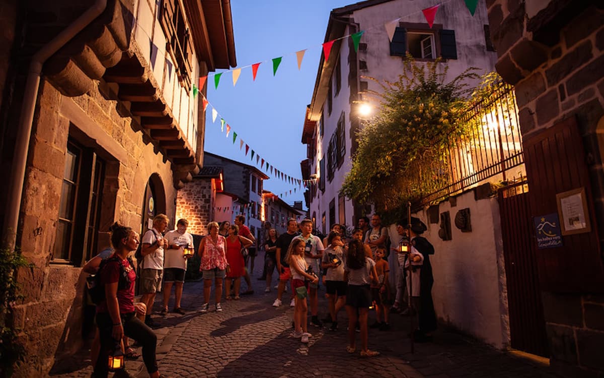 Illustration de l'événement : Visite nocturne de St Jean Pied de Port