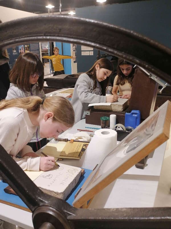 Illustration de l'événement : Atelier-Ecole | Lithographie de poche