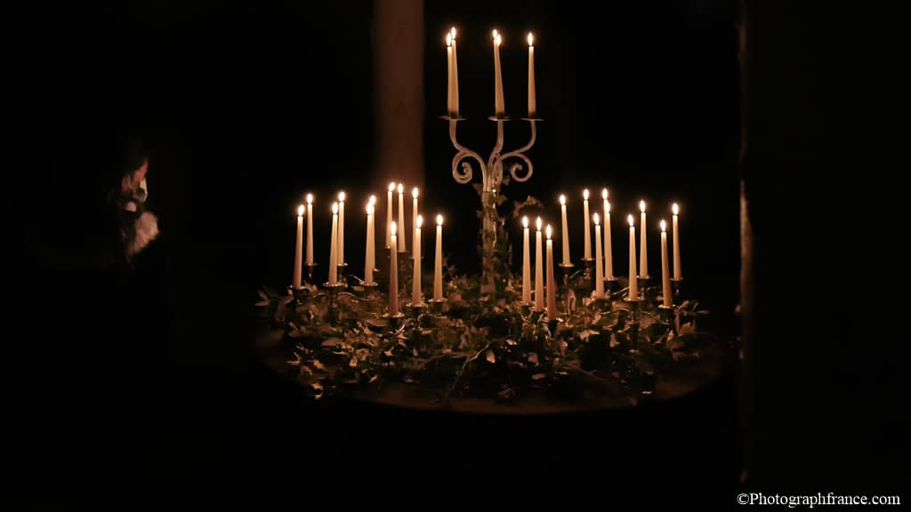 Illustration de l'événement : Balade nocturne aux chandelles spéciale Sainte Lucie au château royal d'Amboise
