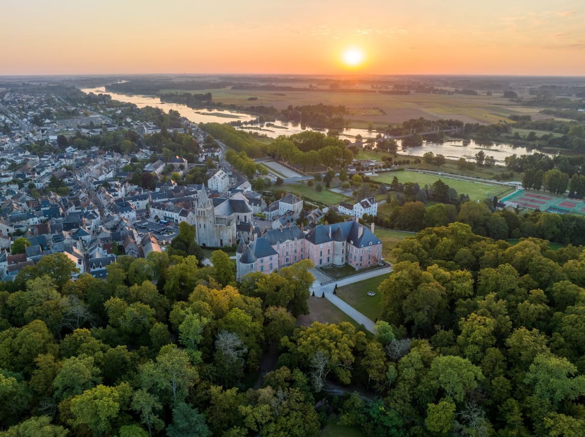 Illustration de l'événement : Visite : Meung-sur-Loire, ville des évêques et des poètes