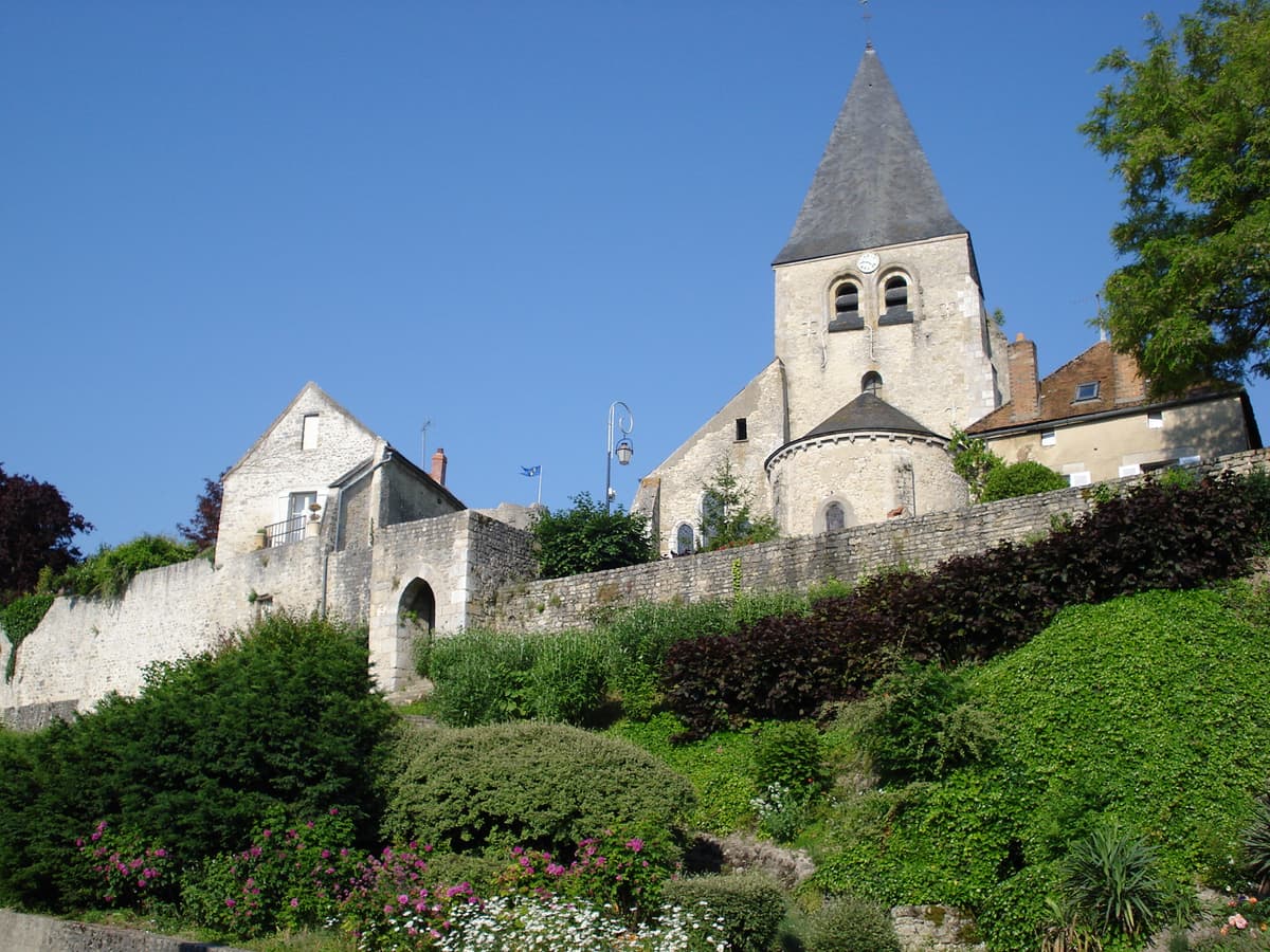 Illustration de l'événement : Visite guidée de Yèvre-le-Châtel