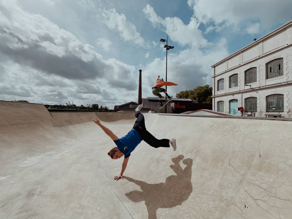Illustration de l'événement : Cirque et skateboard | Hyperboles