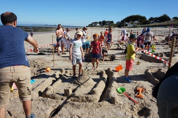 Illustration de l'événement : Concours de châteaux de sable en famille