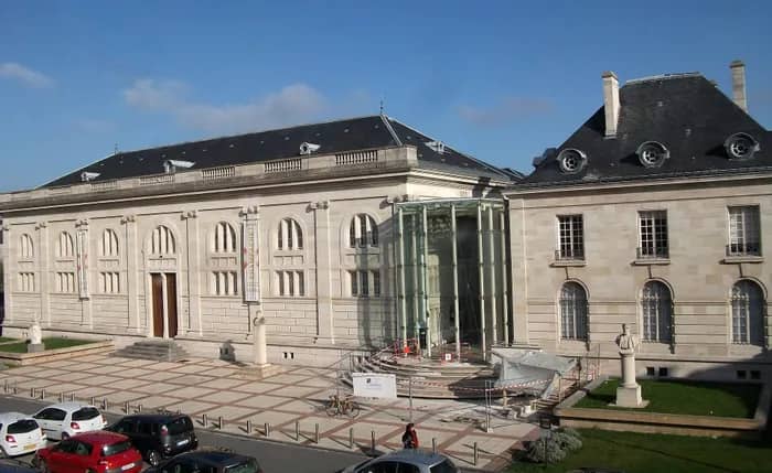 Illustration de l'événement : Visite guidée du bâtiment des Archives départementales