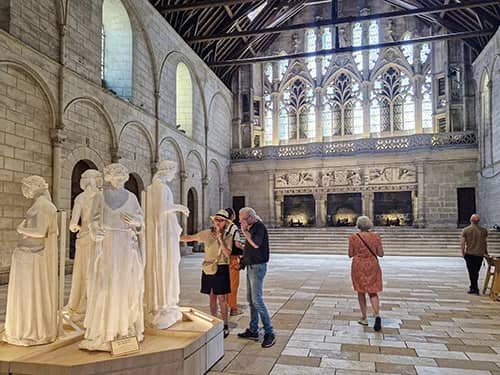 Illustration de l'événement : Visite sandwich « Les statues de l’Aula du Palais »