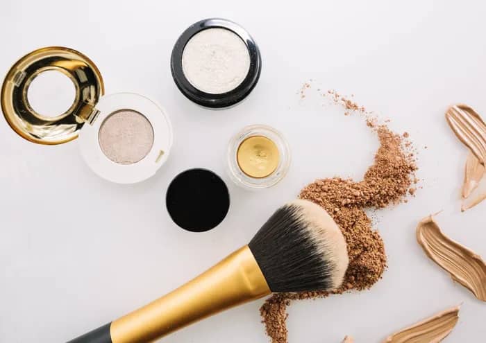 Illustration de l'événement : CréAtelier : maquillage créatif et naturel fait maison