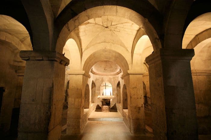 Illustration de l'événement : Visite guidée de la basilique Sainte-Anne et de son trésor