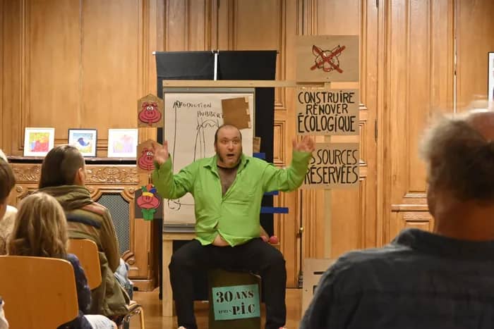 Illustration de l'événement : Conférence gesticulée : “Le mensonge des 3 petits cochons”