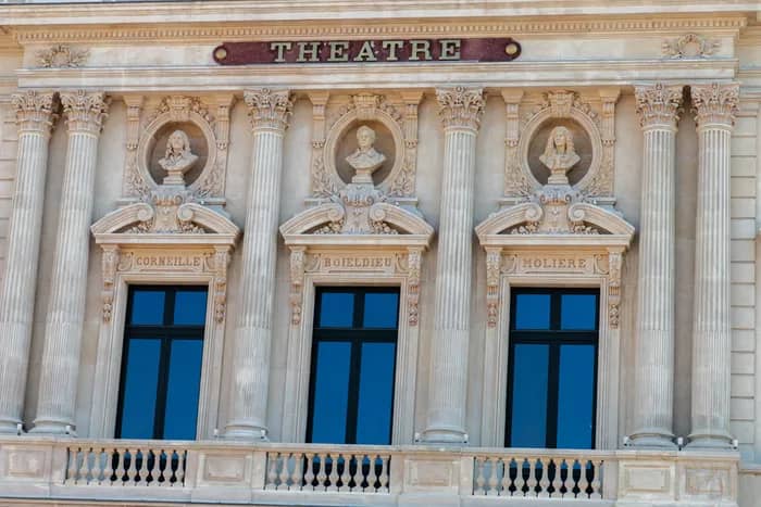 Illustration de l'événement : Levez les yeux ! A la découverte du théâtre à l'italienne