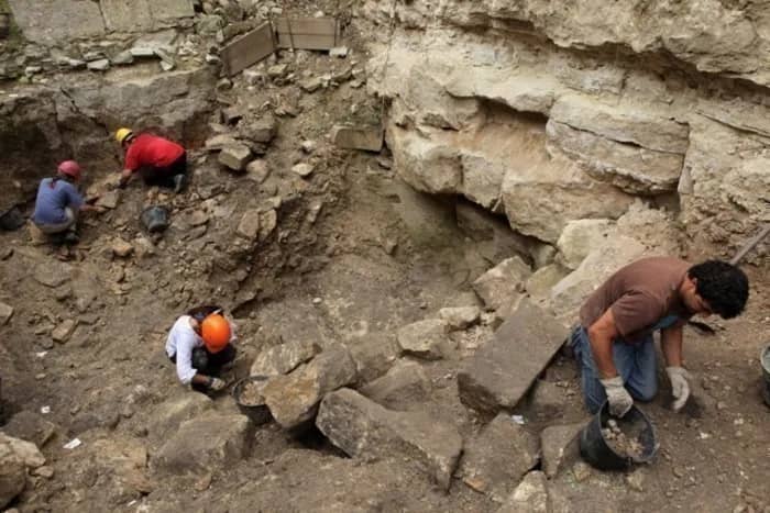 Illustration de l'événement : Visite familiale : Sur la piste des archéologues