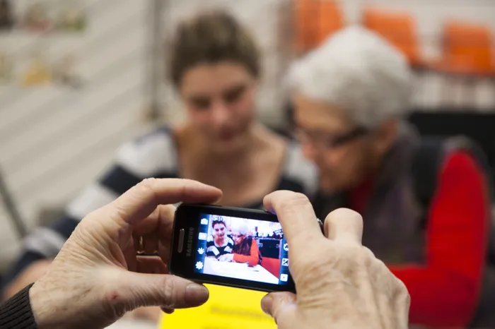 Illustration de l'événement : Photos, souvenirs et smartphones