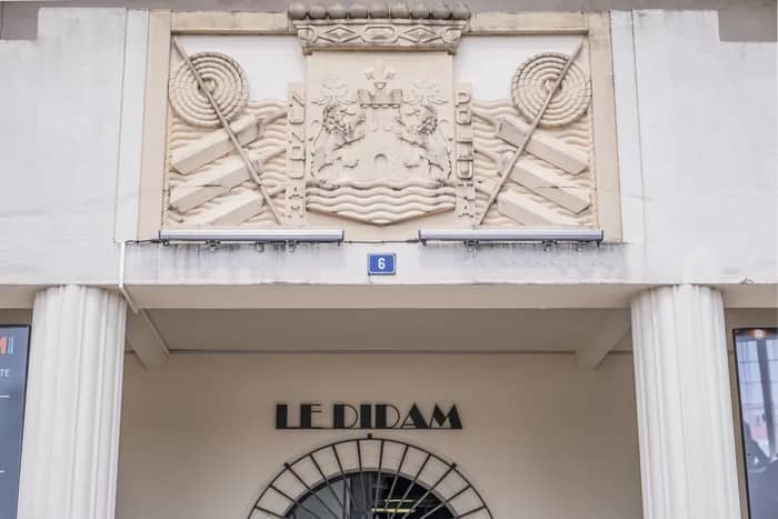 Illustration de l'événement : Redonner vie à l'Art déco : la façade du Didam réinventée
