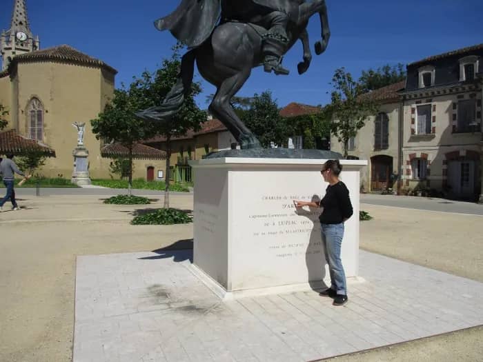 Illustration de l'événement : Visite ludique en podcast : "Sur les pas de Charles de Batz de Castelmore, le vrai d'Artagnan"