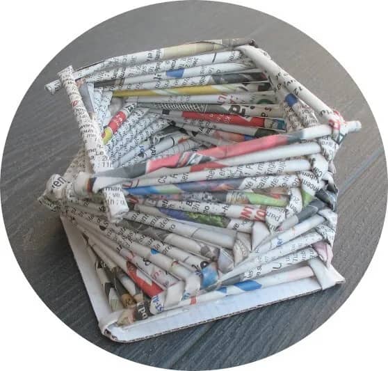 Illustration de l'événement : Ateliers créatifs : pot à crayons en vannerie papier
