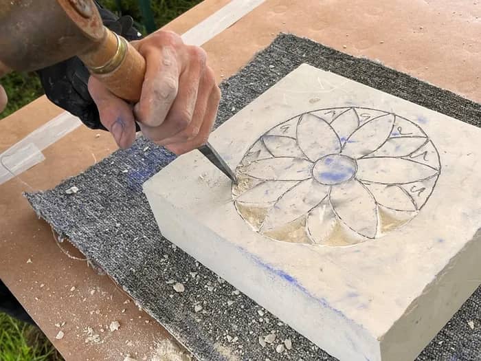 Illustration de l'événement : Atelier sculpture à la chapelle Saint-Jean-Baptiste de Pindray