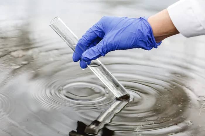 Illustration de l'événement : Association La Goutte d’eau : projet science et société « PFAS dans l’eau du robinet » animé par un sociologue universitaire