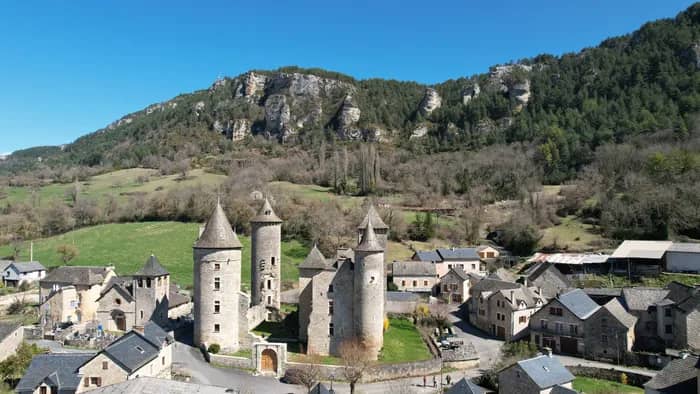 Illustration de l'événement : Visite guidée du château de Saint-Saturnin
