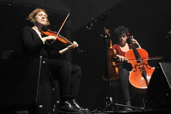 Illustration de l'événement : Bal Trad - Roule et ferme derrière - Duo Garenne - Trad Adi