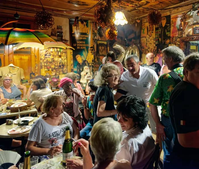 Illustration de l'événement : AU FABULEUX BISTROT DE JEANNINE de Pierrick Bourgault (2025-1h16) en présence de son réalisateur