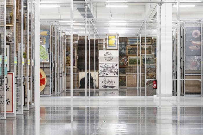 Illustration de l'événement : Visitez les réserves du fonds d'art contemporain !