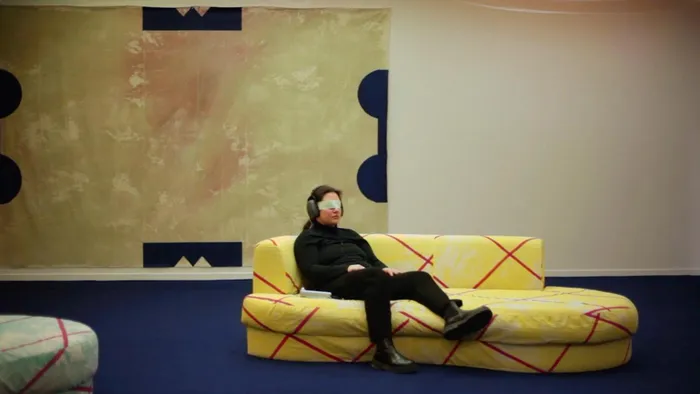 Illustration de l'événement : "Êtes-vous toujours là ?" - un film de Dounia Chemsseddoha & Anna Meschiari