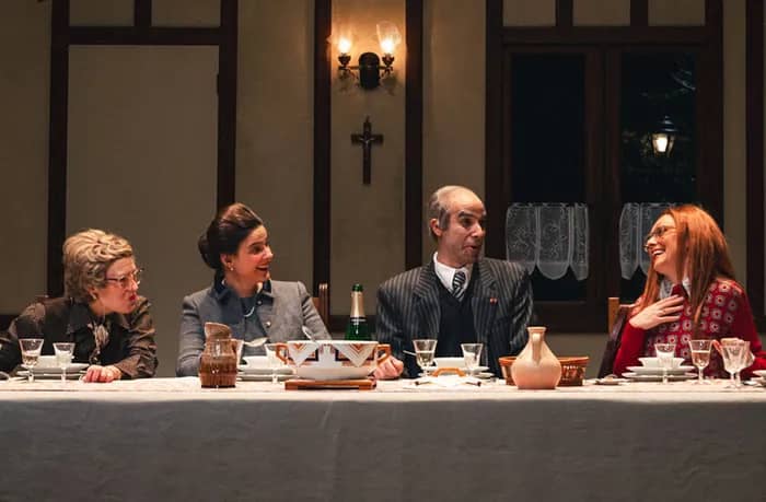 Illustration de l'événement : Le Dîner chez les Français de V. Giscard d’Estaing