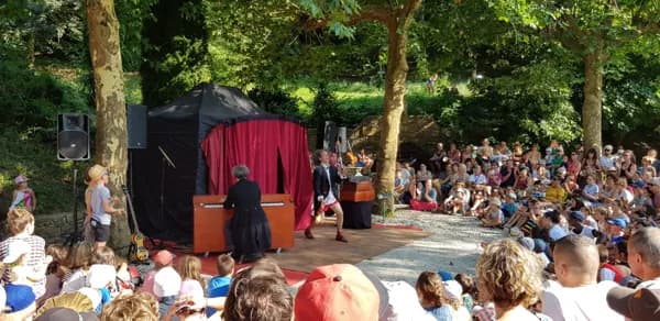 Illustration de l'événement : Festival en Bastides à Rieupeyroux