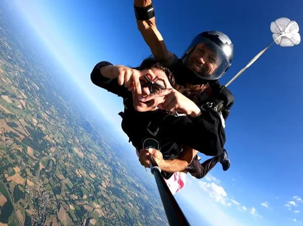 Illustration de l'événement : Saut en parachute tandem