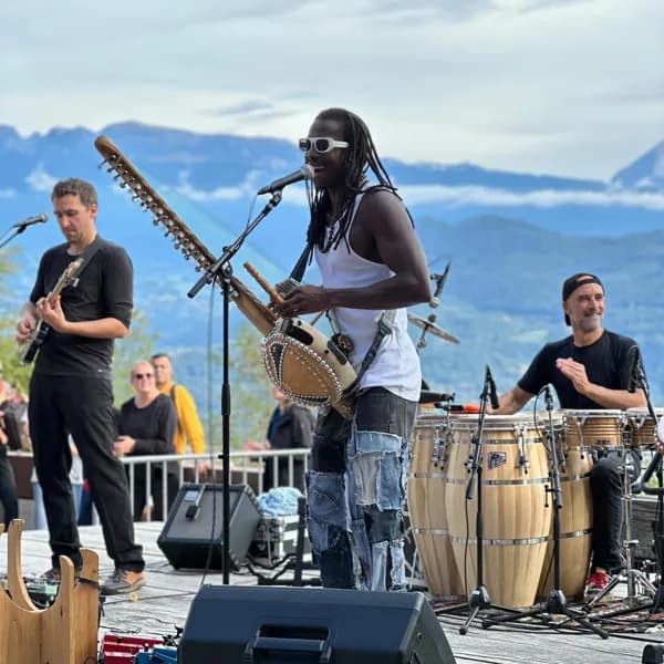 Illustration de l'événement : Base de Canoë de Broquiès - Concert Balla Bangoura