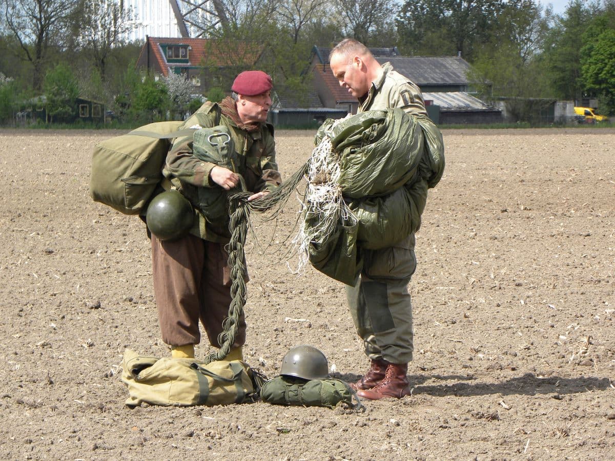 Illustration de l'événement : Présentation d'un stick de parachutiste