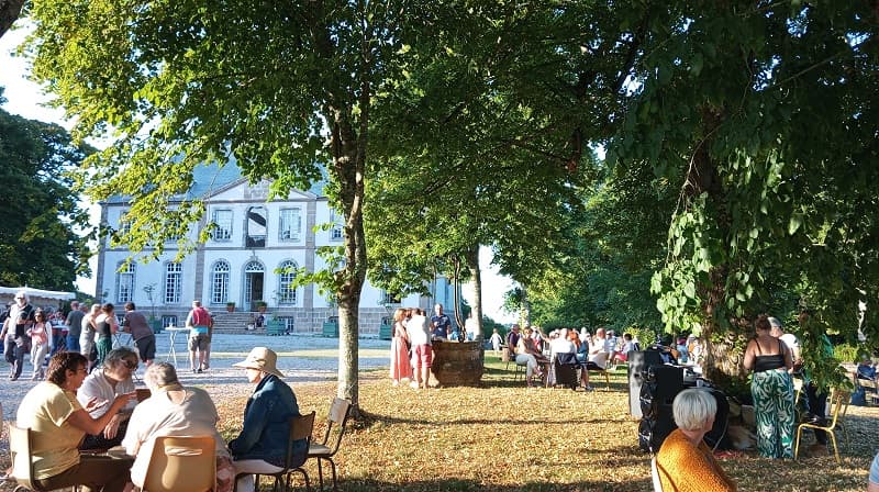 Illustration de l'événement : Apéro du vendredi au château de Carneville