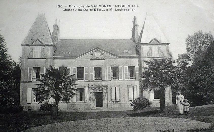 Illustration de l'événement : Visite guidée : "A l’ombre des clochers : le village de Négreville"