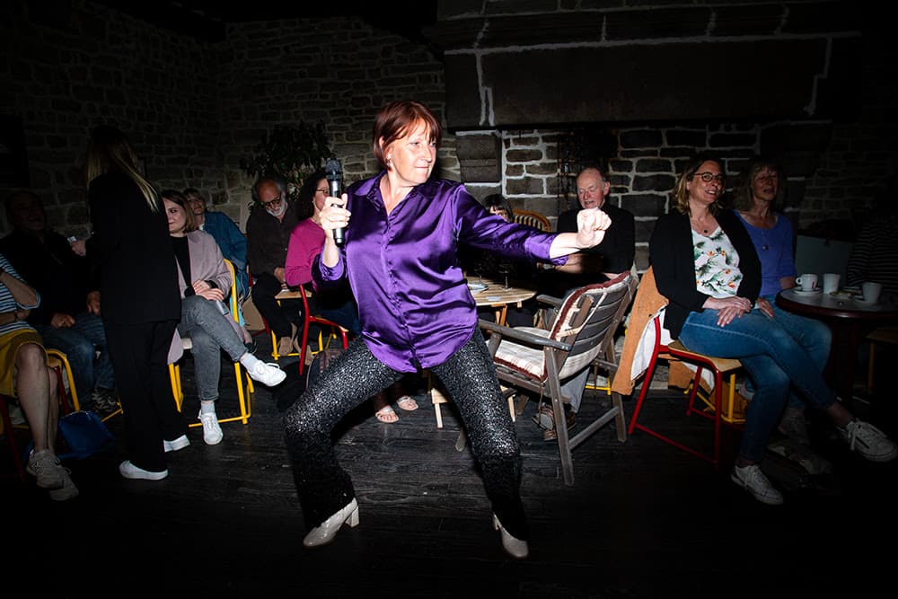 Illustration de l'événement : Thé chantant & soirée karaoké chez Cancan Café
