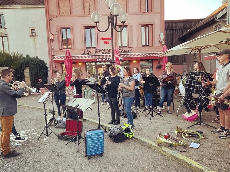 Illustration de l'événement : Musique Municipale de Bruyères - répétition en plein-air (Brass'Potes)