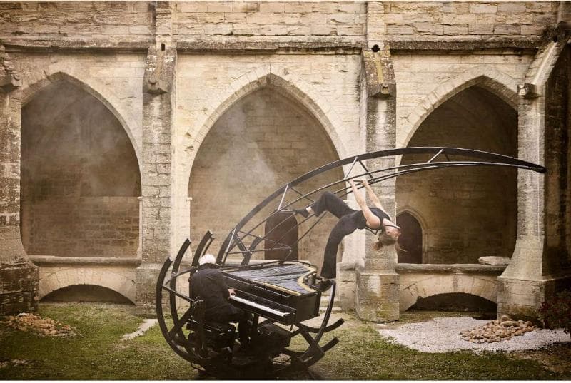 Illustration de l'événement : Cirque : Piano Rubato - Mélissa Von Vépy / Cie Happés