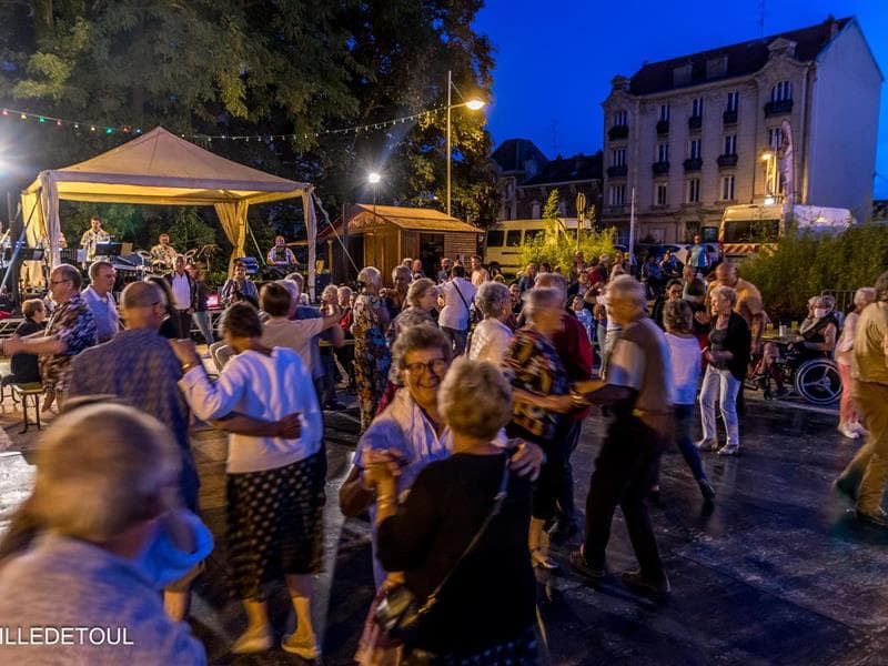 Illustration de l'événement : Guinguette du port