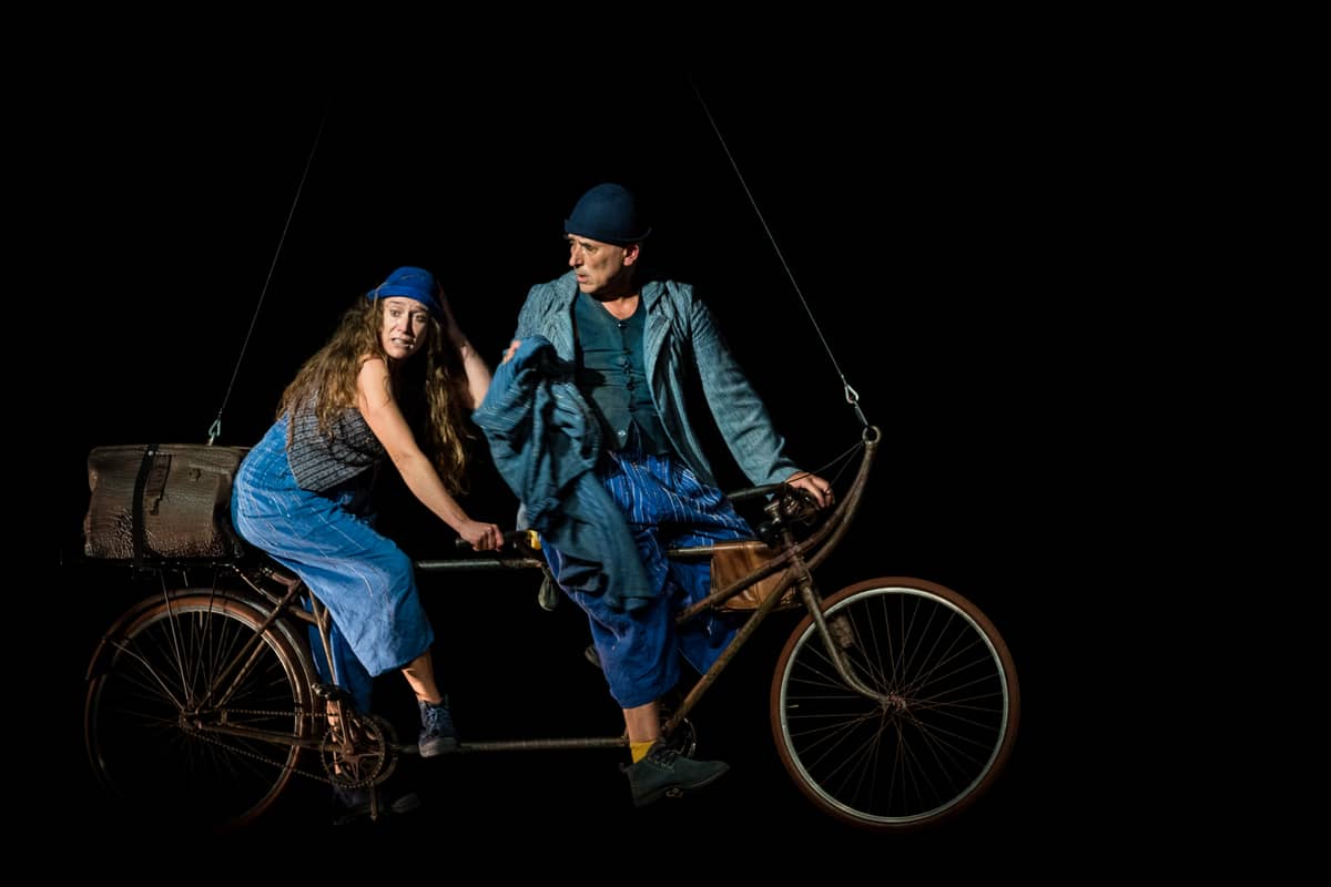 Illustration de l'événement : Fly me to the moon – Compagnie Léandre Clown